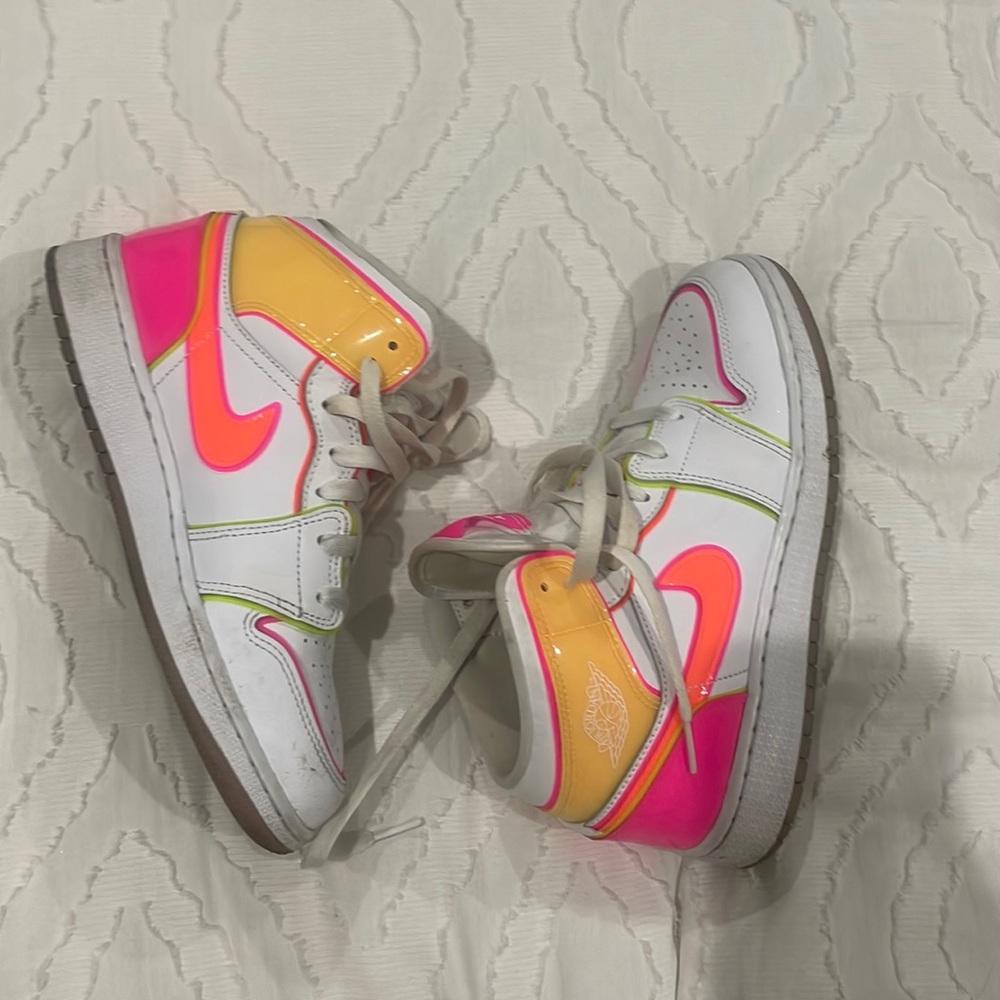 Nike mids